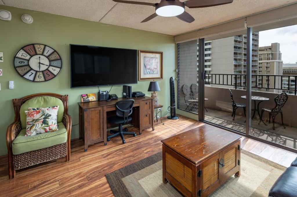 Heart Of Waikiki,1Bdrm,Free Parking, Wifi,No Resort Fees,Youtube,Netflix ! Honolulu Buitenkant foto