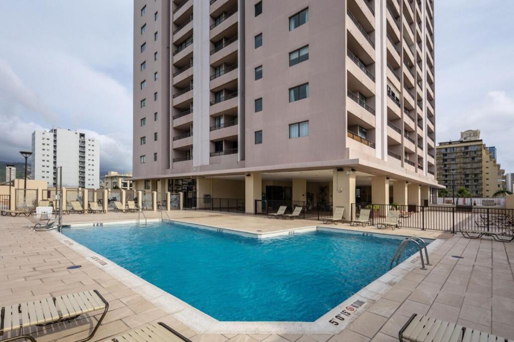 Heart Of Waikiki,1Bdrm,Free Parking, Wifi,No Resort Fees,Youtube,Netflix ! Honolulu Buitenkant foto