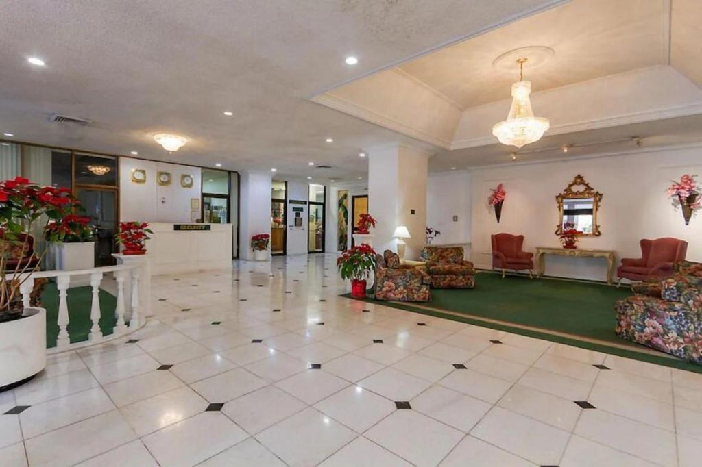 Heart Of Waikiki,1Bdrm,Free Parking, Wifi,No Resort Fees,Youtube,Netflix ! Honolulu Buitenkant foto