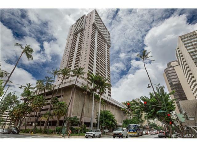 Heart Of Waikiki,1Bdrm,Free Parking, Wifi,No Resort Fees,Youtube,Netflix ! Honolulu Buitenkant foto
